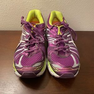 Women’s ASICS gel-nimbus running shoes size 11